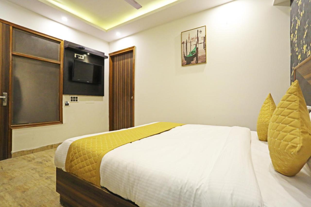 Hotel La Casa Delhi Airport 新德里 外观 照片